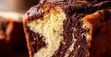 Leckerer Marmorkuchen, im Airfryer gebacken, für perfektes Gebäck